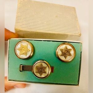 Gold Star Cufflinks and Tie Clip Set , with mother of pearl accents